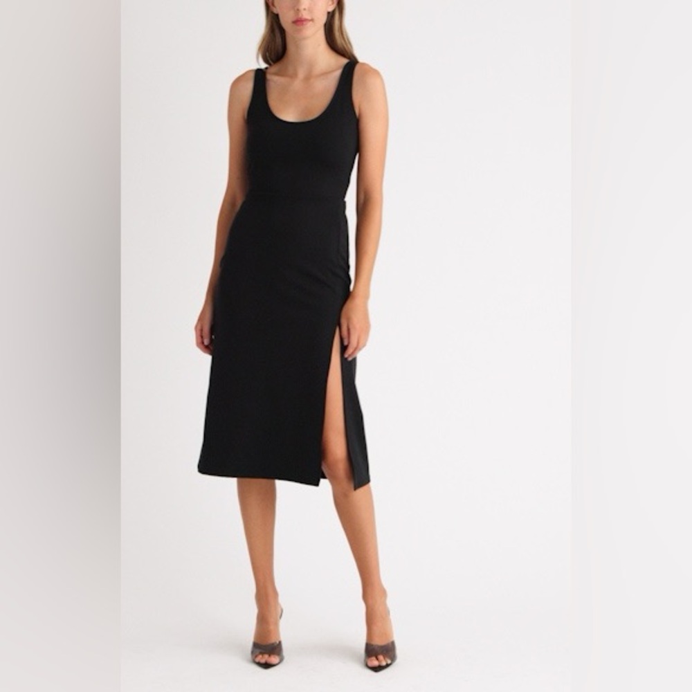 Chic Black Midi Dress with Side Slit